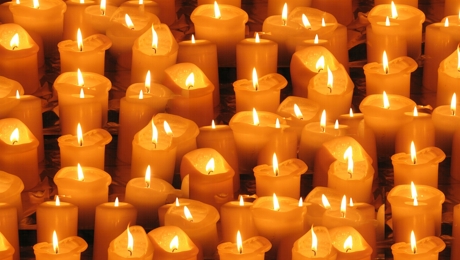 Anschläge in Paris: Christliche Kirchen in Essen laden zum stillen Gedenken ein