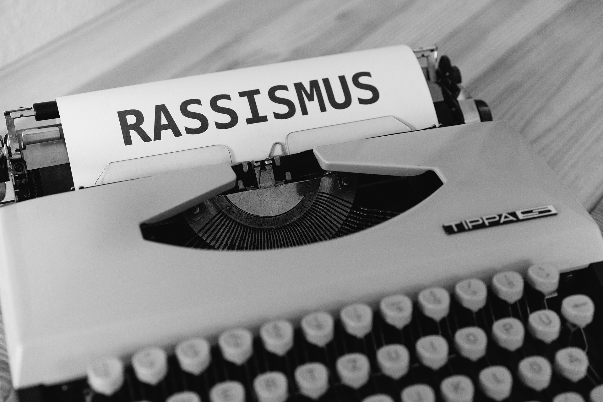 Zusammenstehen gegen Rassismus