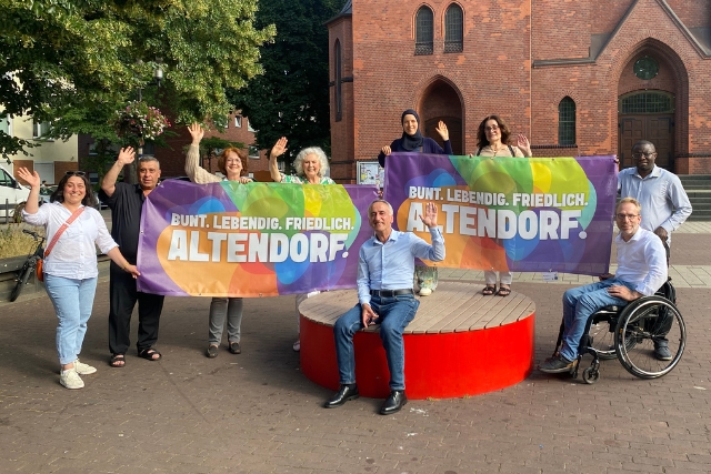 Ein Banner für das friedliche Zusammenleben in Altendorf